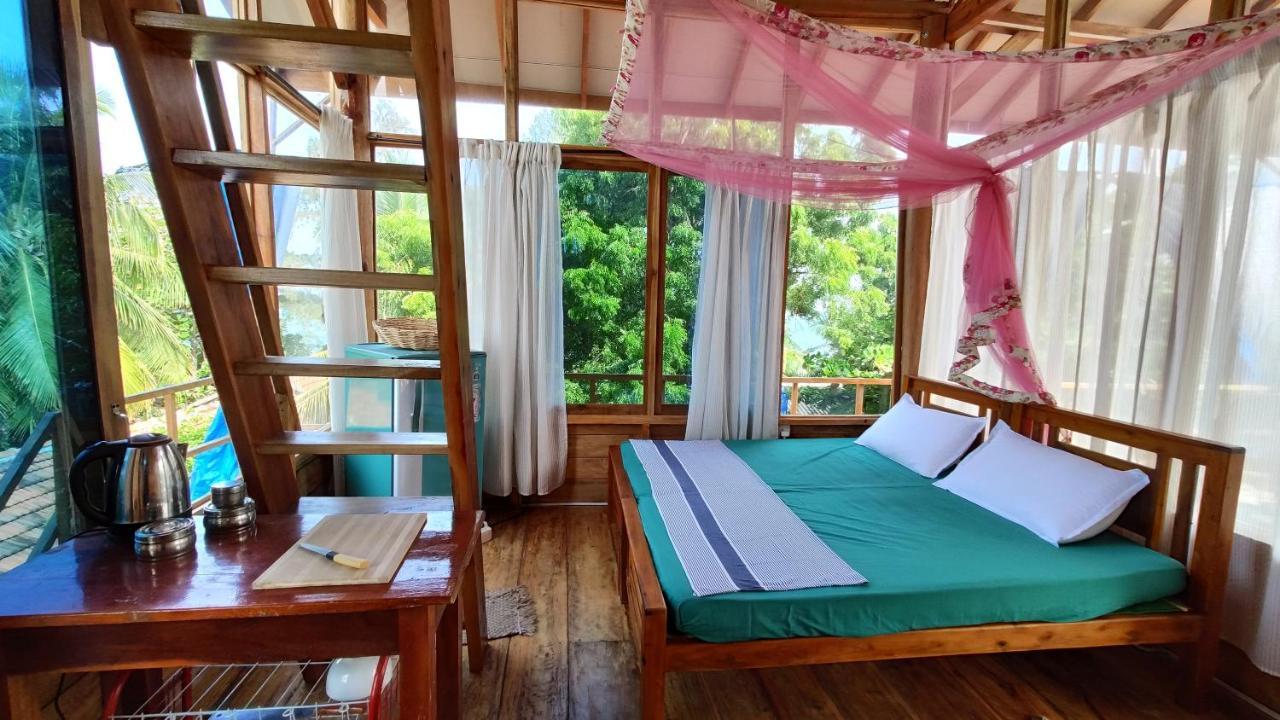 Surf Beach Hotel Arugam Bay Eksteriør billede