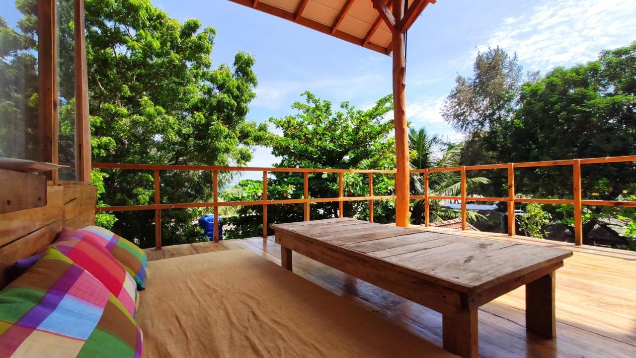 Surf Beach Hotel Arugam Bay Eksteriør billede