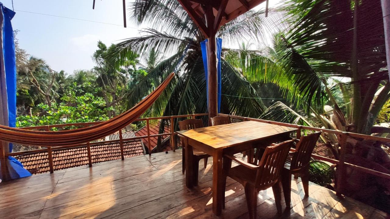 Surf Beach Hotel Arugam Bay Eksteriør billede