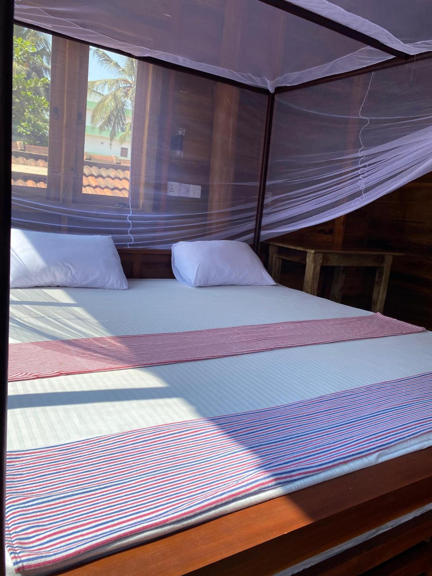 Surf Beach Hotel Arugam Bay Eksteriør billede